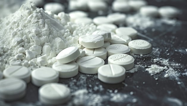Hergestellt in chinesischen Laboren, erobert das potente Opioid Nitazen den globalen ...