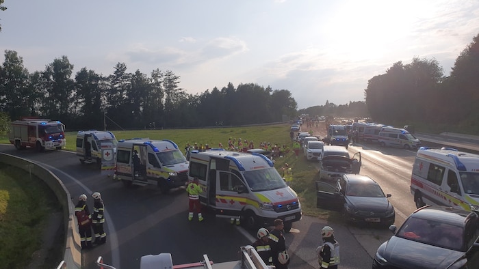 Großeinsatz auch des Roten Kreuzes