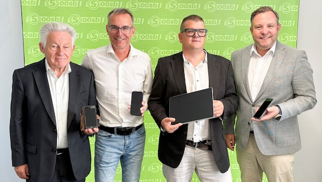 Landesobmann Josef Pühringer, Dieter Zeininger und Bernhard Prokop von digital.zeug sowie ...