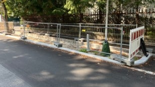 Noch besteht die Auhofstraße in Hietzing aus Bauzäunen und verwaisten Bauabschnitten statt ...