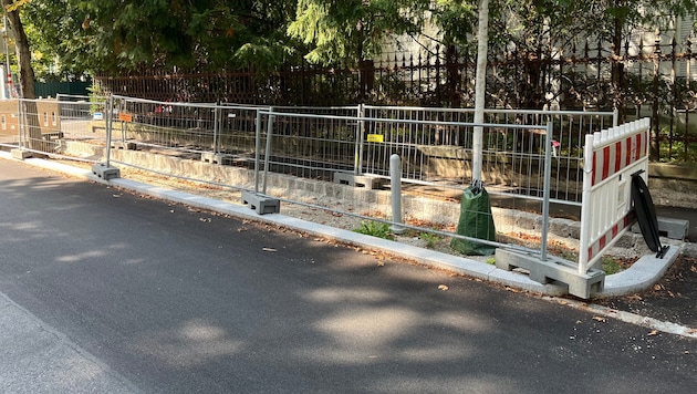Noch besteht die Auhofstraße in Hietzing aus Bauzäunen und verwaisten Bauabschnitten statt ...
