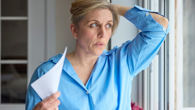 Hitzewallungen gehören oft mit zum bunten Programm der Menopause-Symptome.