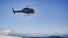 Nicht im Sucheinsatz im Gebirge, sondern auf der Suche nach Jugendlichen samt Waffen war das ...