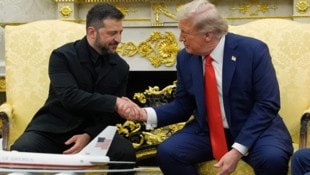 Betont freundlich: Selenskyj und Trump