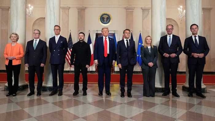 Selenskyj hatte zu seinem Treffen mit Trump am Montag hochkarätige Unterstützer aus Europa ...
