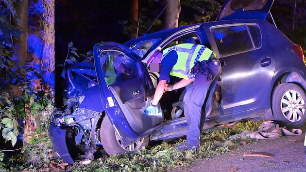 Für den Lenker dieses Wagens kam jede Hilfe zu spät