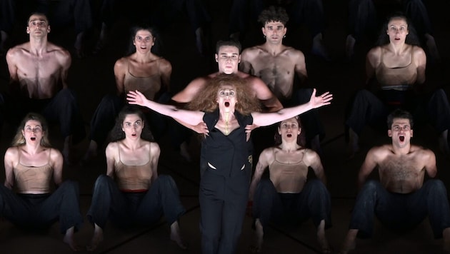 Das Griechische Nationaltheater gastiert mit der „Orestie“ von Aischylos in Carnuntum