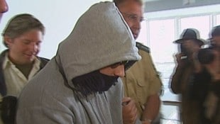 In Bayern ist am Wochenende ein früherer Amokläufer bei einem Ausgang geflohen.