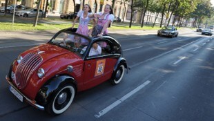 Die Ringstraße gehört am Samstag den Oldtimern.