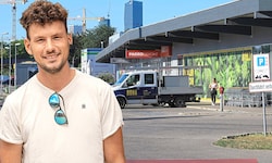 Nichts zu lachen hat Stephan P., seit er in der Angyalföldstraße geparkt hat.