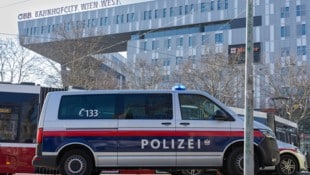Seit kurzem gilt am und rund um den Westbahnhof einen Verbotszone.