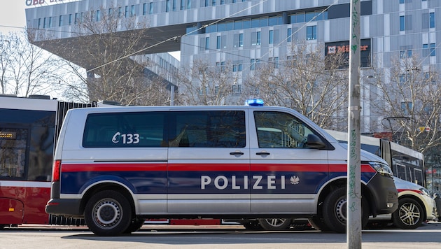 Sechs Personen gerieten in einen Streit – ein 14-Jähriger soll plötzlich mit einem Messer ...