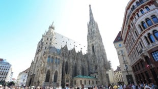 Der Stephansplatz ist der belebteste Treffpunkt der Stadt und daher fast immer voll.