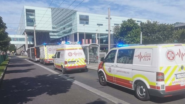 Fünf Verletzte musste der Samariterbund versorgen, vier sogar ins Krankenhaus bringen.