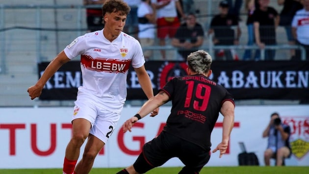 Christopher Olivier bereitete beim Testspiel des VfB Stuttgart gegen Fellbach ein Tor vor.