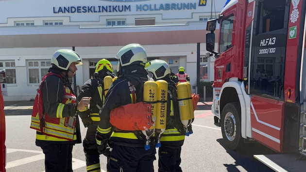 54 Kameraden rückten zum Spital aus.