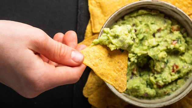 Die Frau hatte eine kontaminierte Guacamole-Soße gegessen.