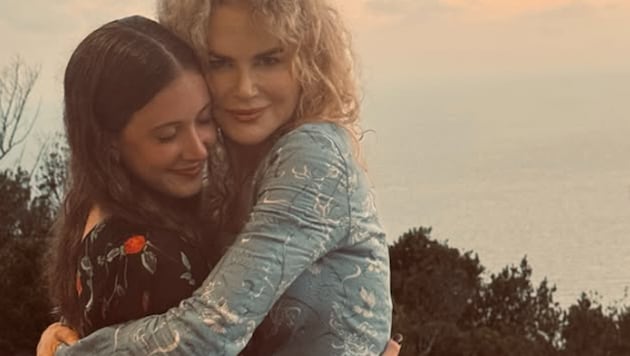 Nicole Kidman zeigt sich in der Bildergalerie, die sie gerade auf Instagram veröffentlicht hat, ...
