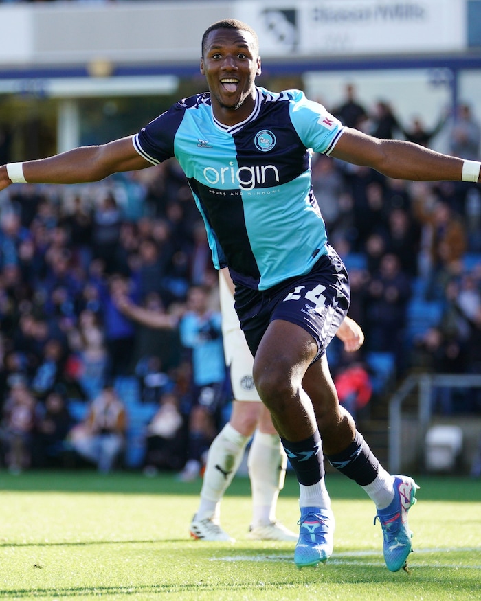 Bei Wycombe überzeugte Kone bei einem Probetraining, startete im Profifußball durch.