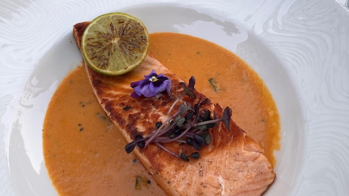 Perfekt zubereiteter Lachs.