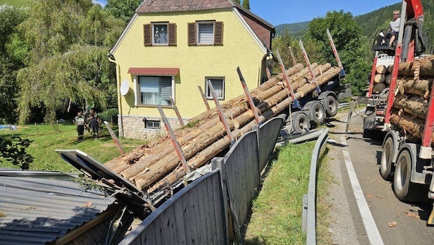 Der Sattelaufleger störte in diesen Garten.