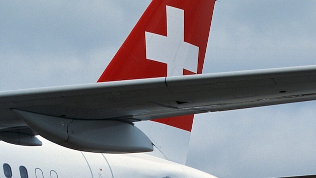 Die Airline Swiss hat zu viele Flugbegleiterinnen und Flugbegleiter eingestellt und bietet nun ...