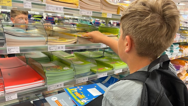 Einkaufen für das neue Schuljahr: Es zahlt sich aus, Preise der verschiedenen Artikel zu ...