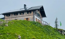 Die Zukunft des Zeppezauerhauses am Untersberg ist fraglich.