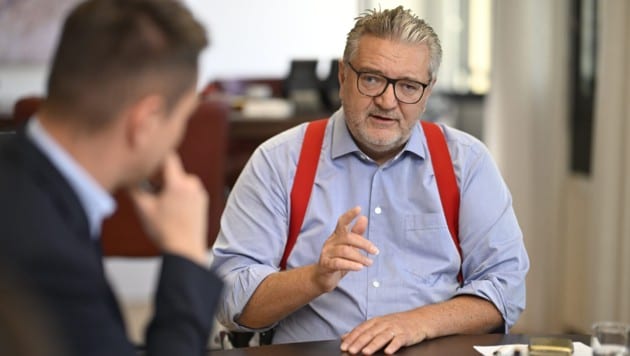 „Krone“-Wien-Chef Michael Pommer im aufschlussreichen Gespräch mit SPÖ-Stadtrat Peter Hacker.