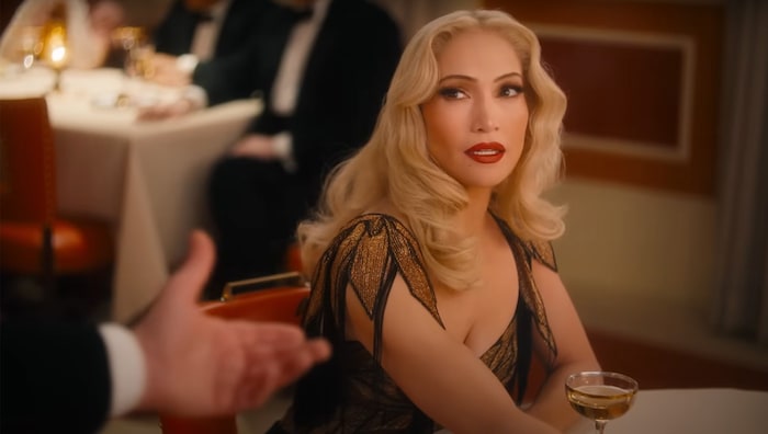 „Madonna, bist du es?“ Die Fans sind begeistert von der Verwandlung von Jennifer Lopez für den ...