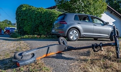 Die beiden Mädchen kollidierten mit einer Autofahrerin.
