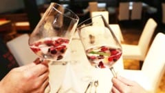 Genuss der leichten Art im Glas, passend zum Sommer: Im „Herztröpferl“ lässt es sich entspannen.