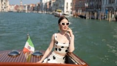 Netflix hat endlich den Starttermin für die 5. Staffel von „Emily in Paris“ bekannt gegeben!