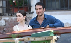 Lily Collins bei Dreharbeiten in Venedig.