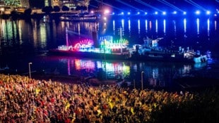 Lichtershow, Musik, Videos auf LED-Walls und gemeinsames Genießen: Auch heuer gibt es das bei ...