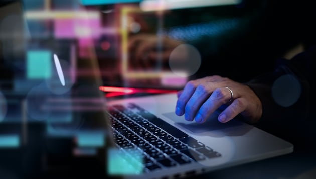 Mann richtete auf Instagram mit Fotos und Anschrift der 38-Jährigen Fake-Accounts ein und wandte ...
