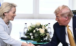 EU-Chefin Ursula von der Leyen und US-Präsident Donald Trump Ende Juli bei den ...