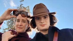 Kristin Hurst und Jack Dauner arbeiten kreativ miteinander. 