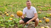 Jungbauer Michael Konrad aus Kalsdorf erwartet je nach Acker unterschiedliche Erträge.