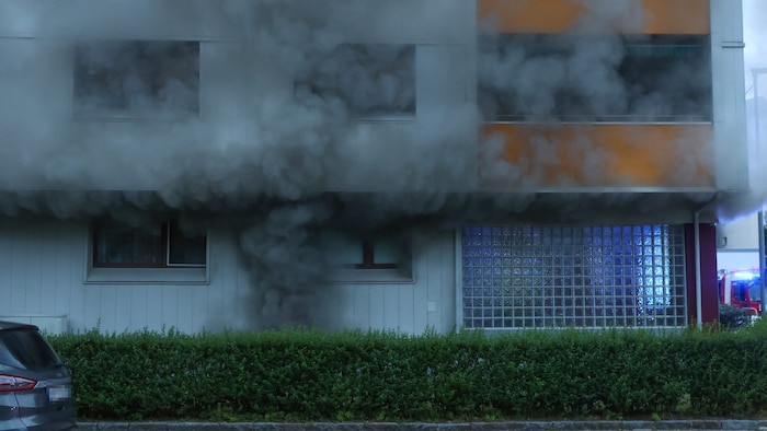 Bei dem Brand kam es zu einer starken Rauchentwicklung.