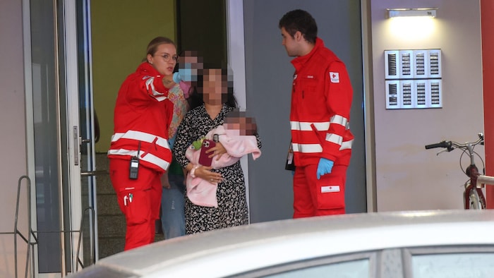 44 Anrainer wurden gerettet.
