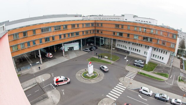 Der Kleine wurde in die Linzer Kinderklinik gebracht