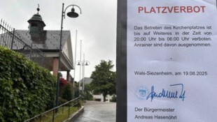 Seit Dienstag gilt das Platzverbot in Wals. 