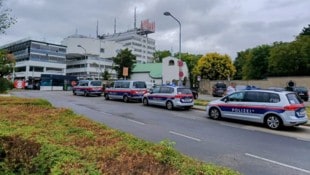 Gaza-Aktivisten drangen am Donnerstagnachmittag in den Newsroom des ORF-Zentrums am Küniglberg ...