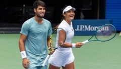 Carlos Alcaraz und Emma Raducanu waren als Doppel beim Mixed dabei.