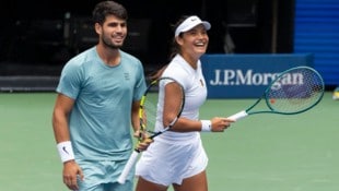 Carlos Alcaraz und Emma Raducanu waren als Doppel beim Mixed dabei.