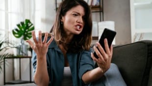 Wird online politisiert, geht es schnell heiß her und extreme Meinungen prallen aufeinander. ...