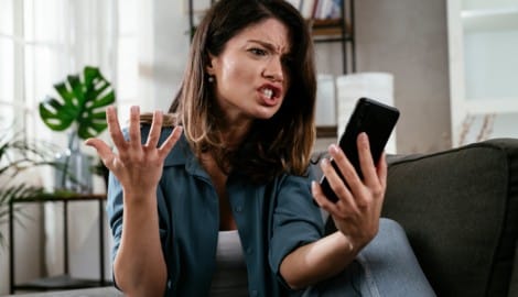 Wird online politisiert, geht es schnell heiß her und extreme Meinungen prallen aufeinander. ...