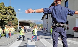 Die Polizei wird zu Schulbeginn wieder verstärkt Kontrollen vor den Schulen in Tirol machen.