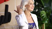 Helen Mirren begeisterte mit ihrem Look bei der Premiere von „The Thursday Murder Club“ in ...
